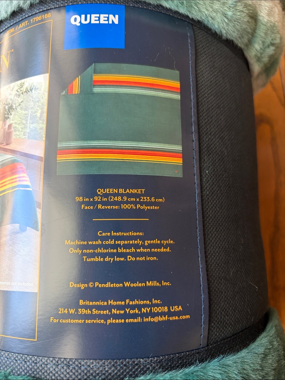Pendleton Faux Fur Soft Luxe Blanket Queen Hazel Creek - Picture 6 of 10
